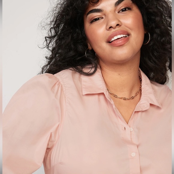 NWT Old Navy Smocked Poplin Shirt - Picture 2 of 4